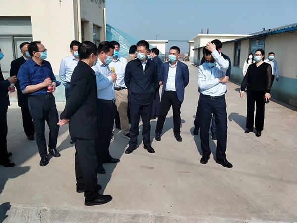 新聞=市人大常委會(huì)陳主任帶隊(duì)，市人大環(huán)境組一行，來公司檢查工作01.jpg
